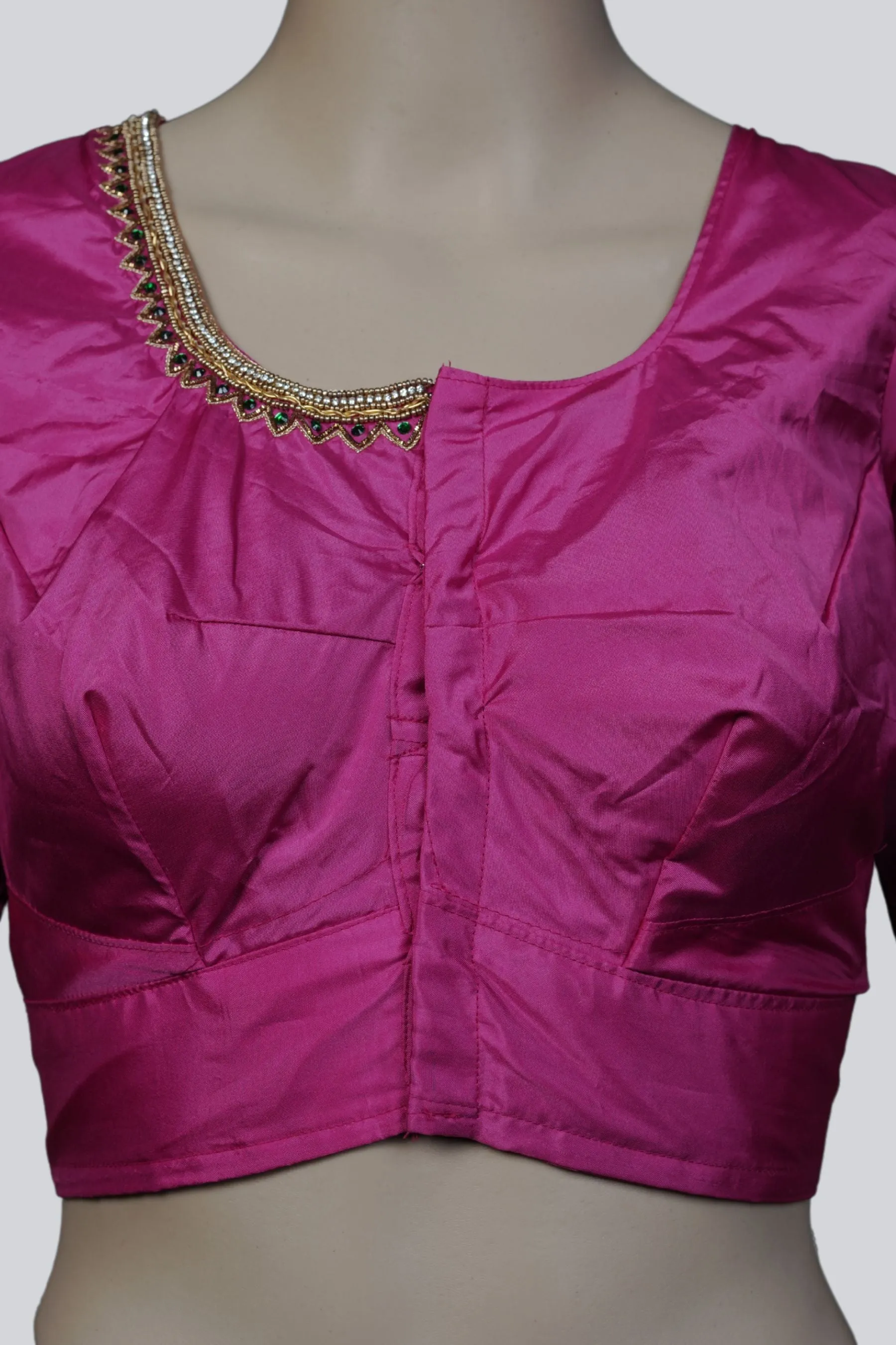 Aari Elegance: Timeless Craftsmanship for Stylish Statements |JCSFashions