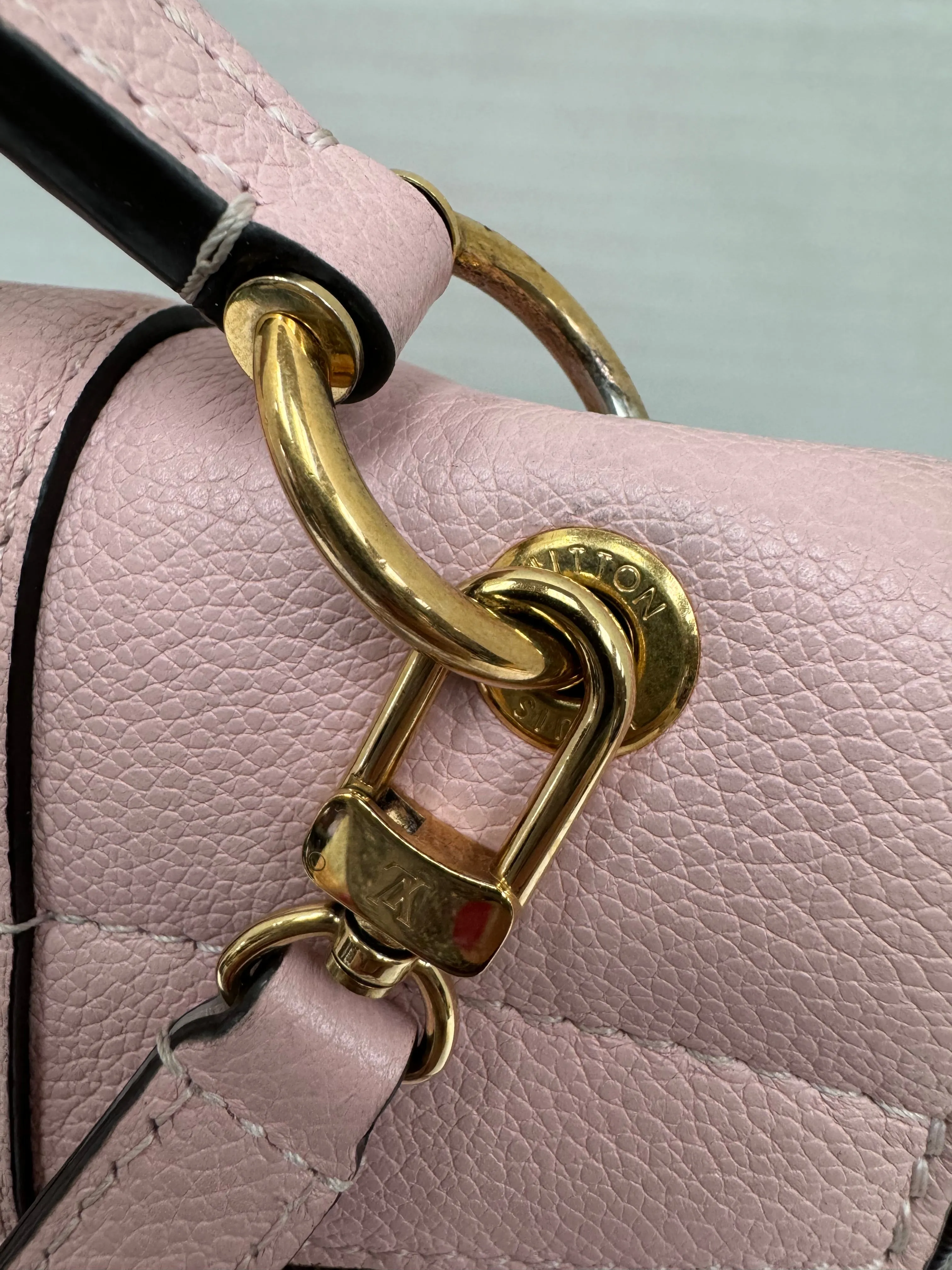 Backpack Designer By Louis Vuitton, Size: Small