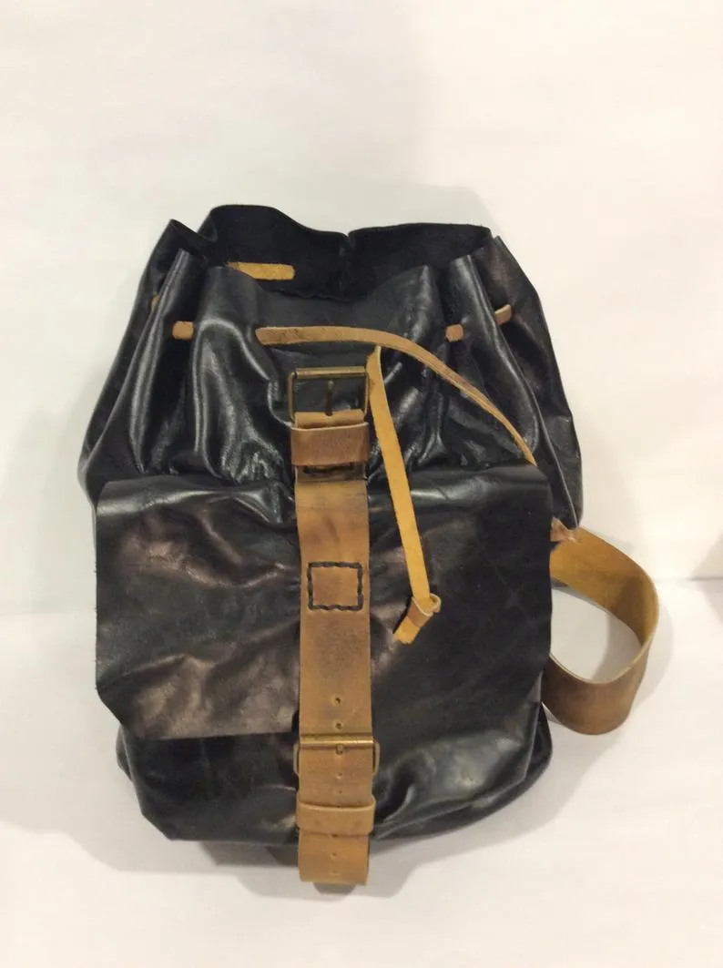 Black Leather Backpack for Weekend Trip-Custom Leather Backpack