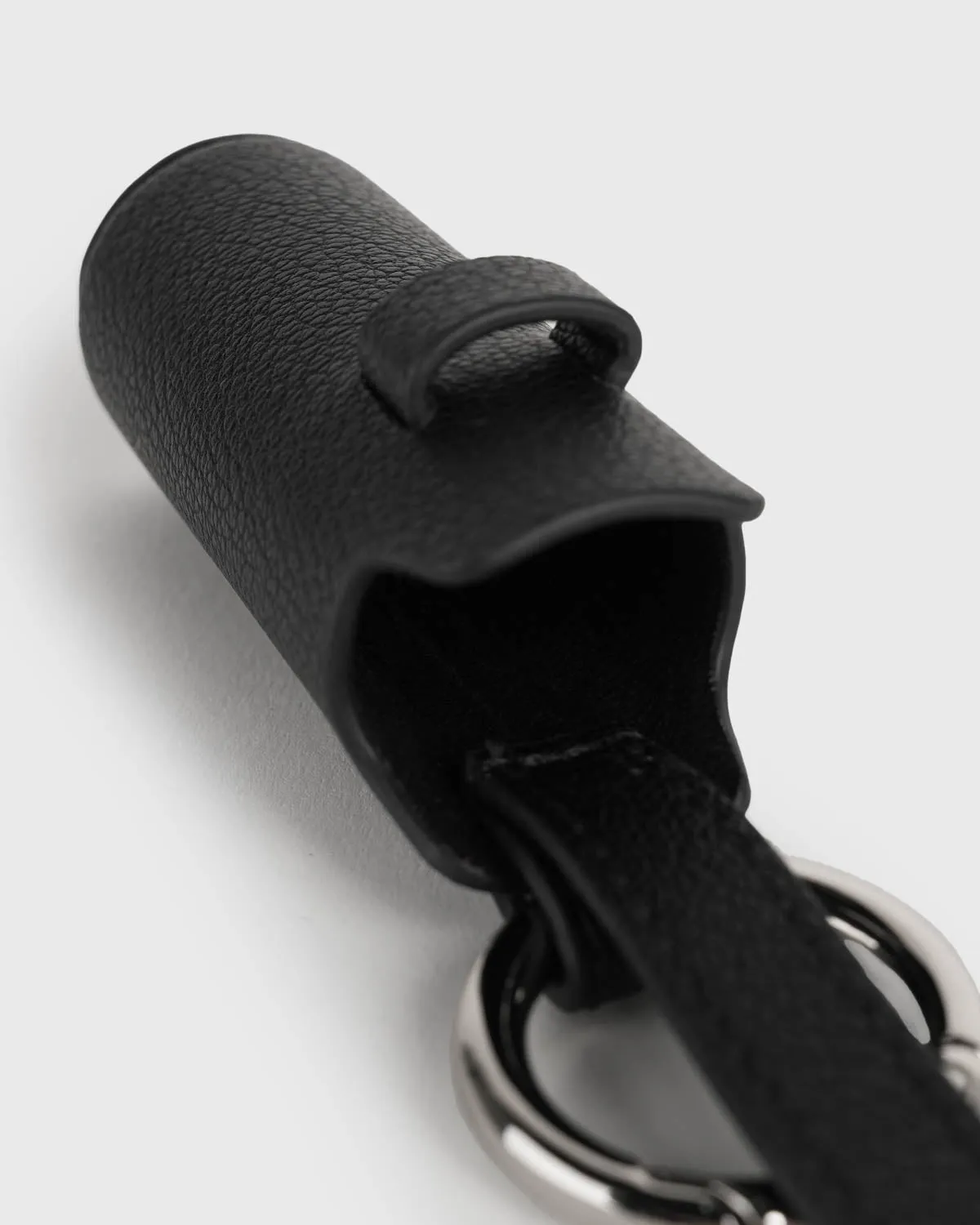 Calla Lipstick Holder (Black) | Silver Ring