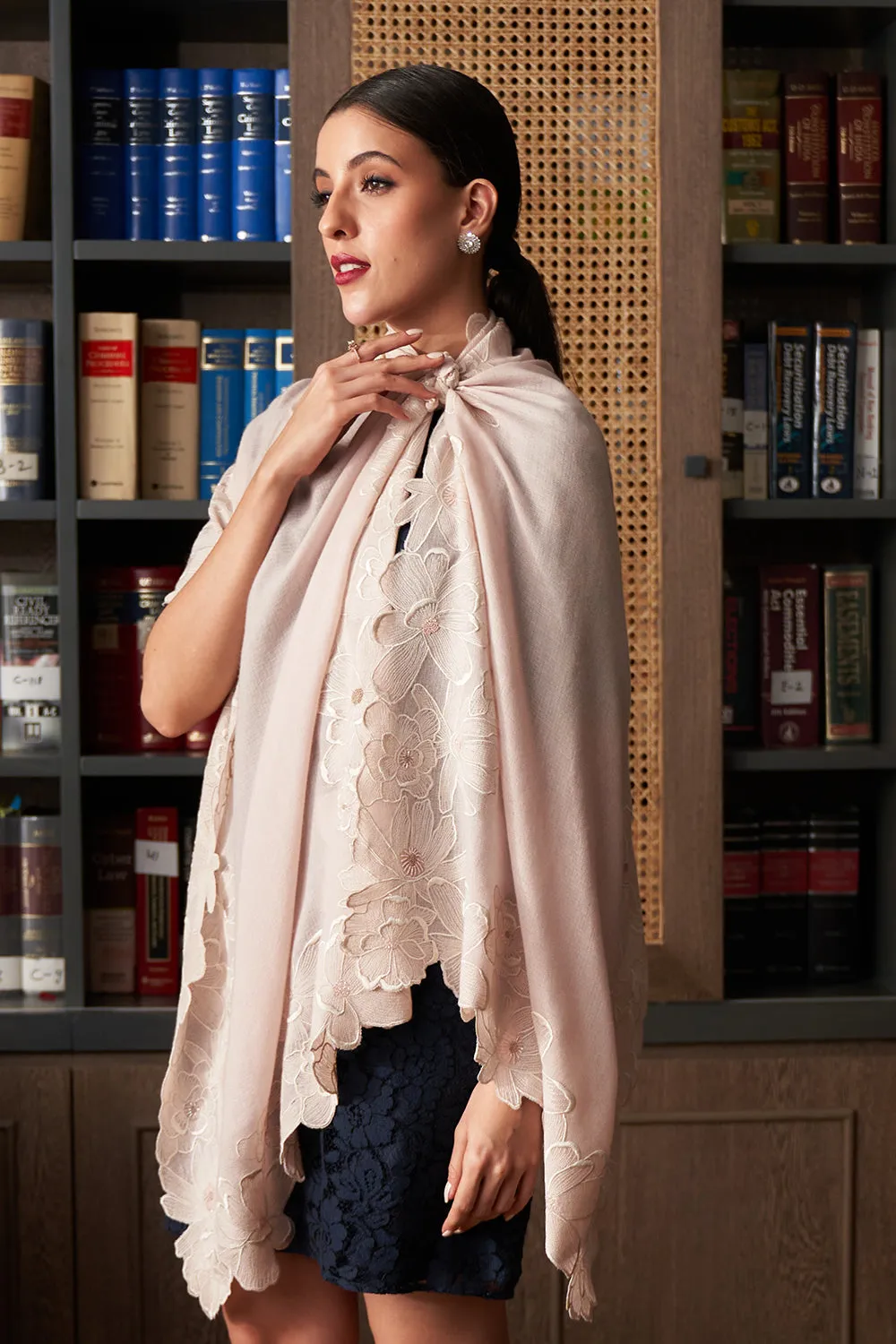 Magnificent Magnolia | Embroidered Fine Wool Silk Stole