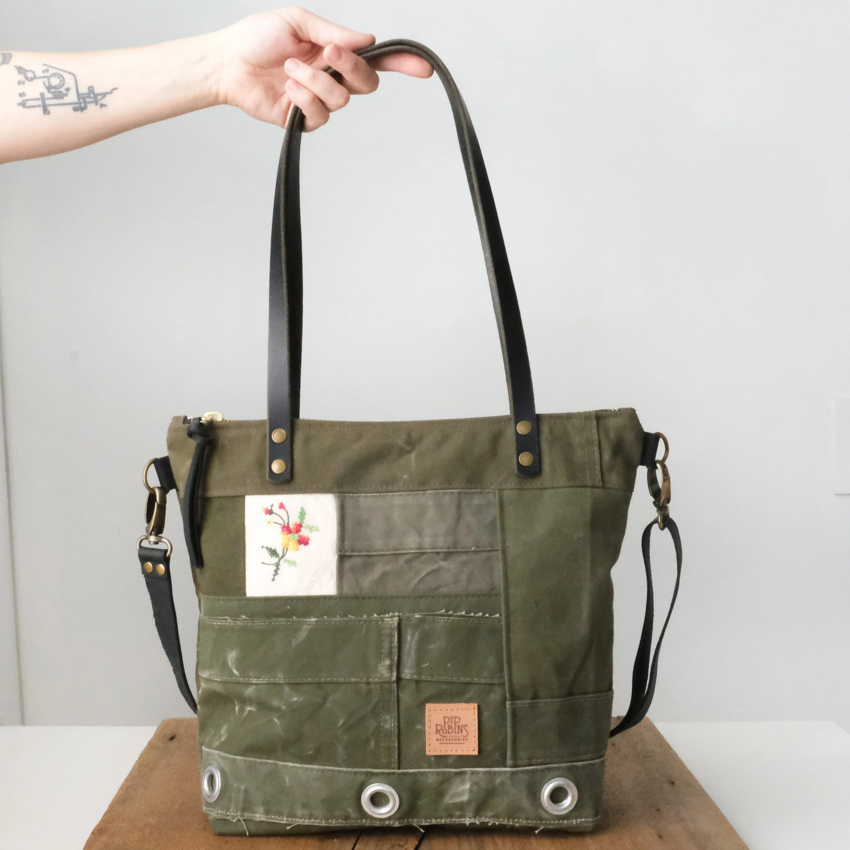 Military Tote No. 84